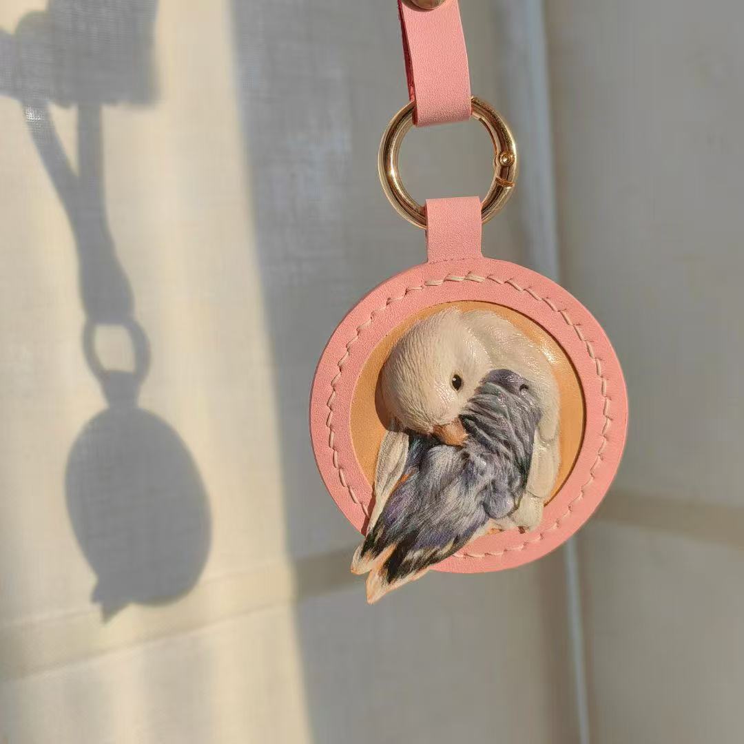 Custom Pet Portrait Keychain - Personalised Handmade Leather 3D Engraved Gift for Pet Lovers, Unique Christmas Present